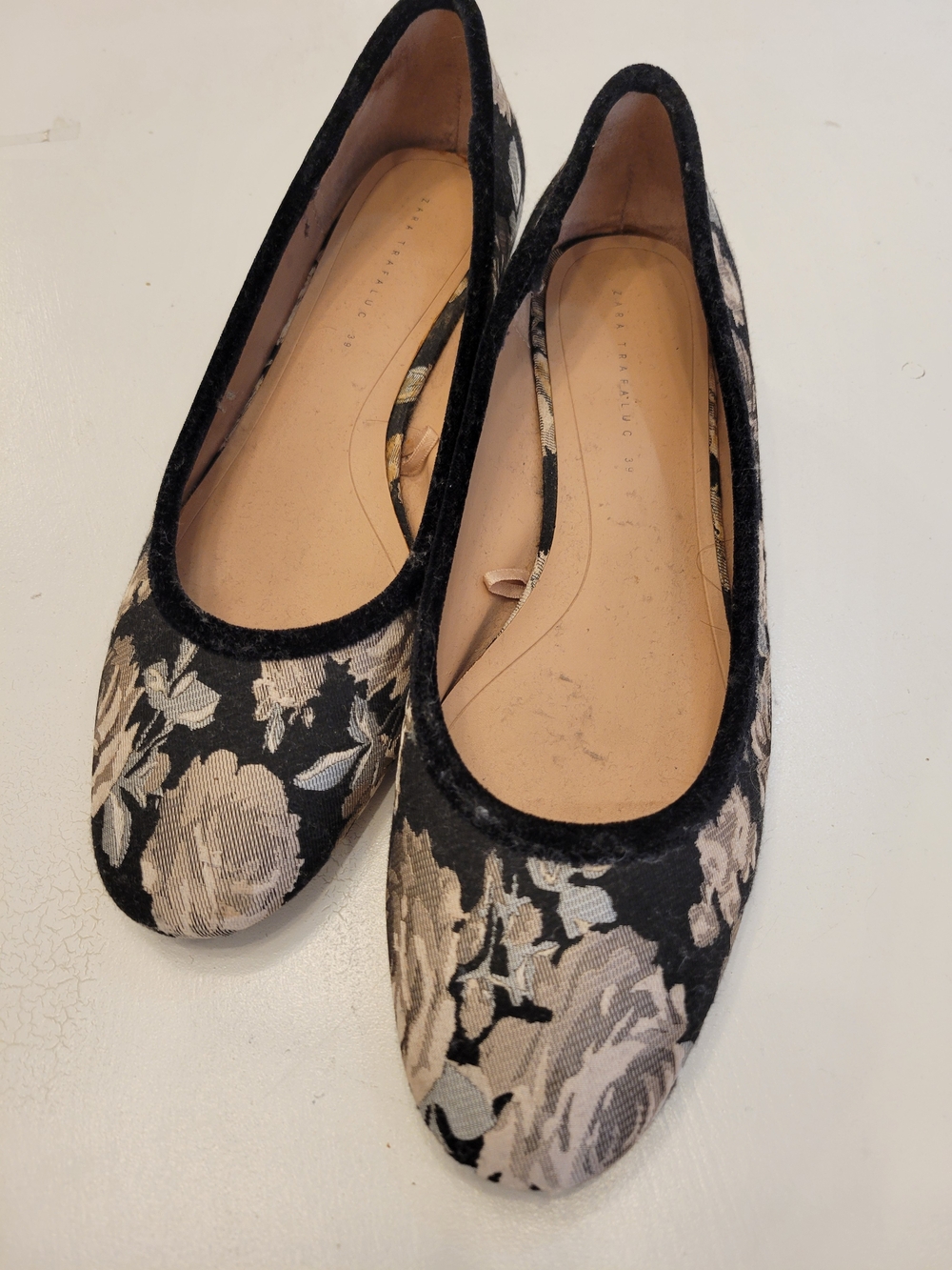 Zara Floral Black and Cream Women's Ballet Flats